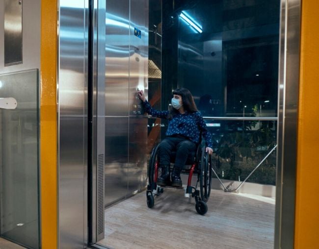 Instalar-un-ascensor-en-una-casa-Otis-Colombia