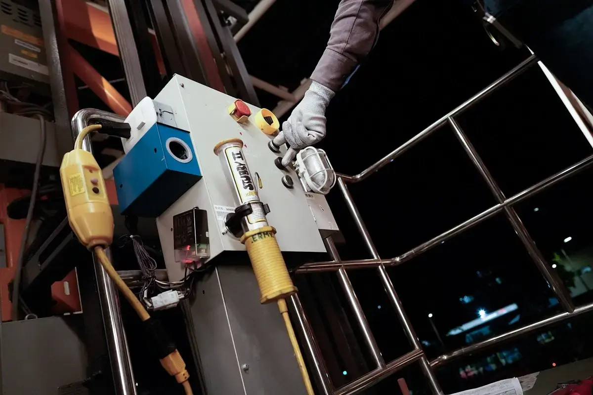 Como funcionam os planos de manutenção para elevadores?